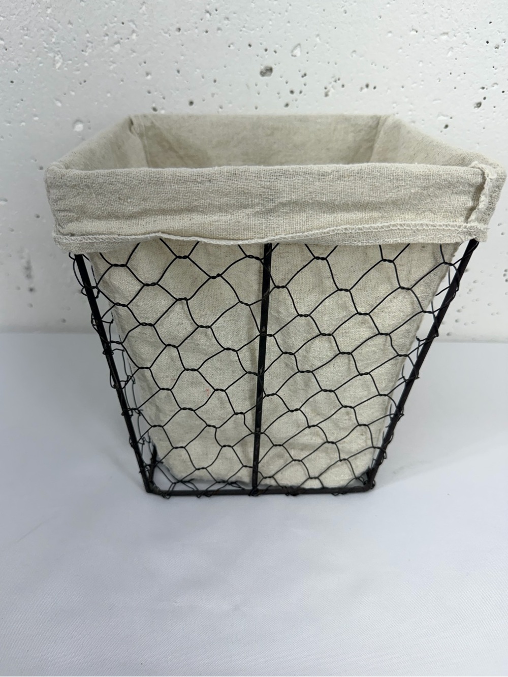 Unbranded Rustic Chicken Wire Waste Paper Basket